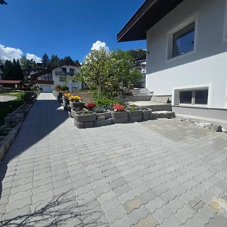 Weinberg 1 - 8 Personen Appartement Imst