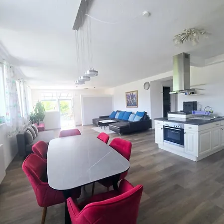 Weinberg 1 - 8 Personen Imst