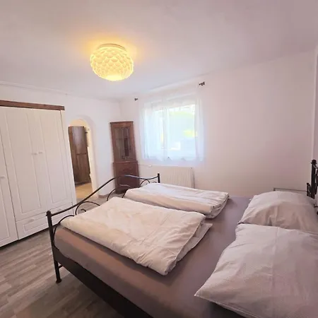 Weinberg 1 - 8 Personen Imst