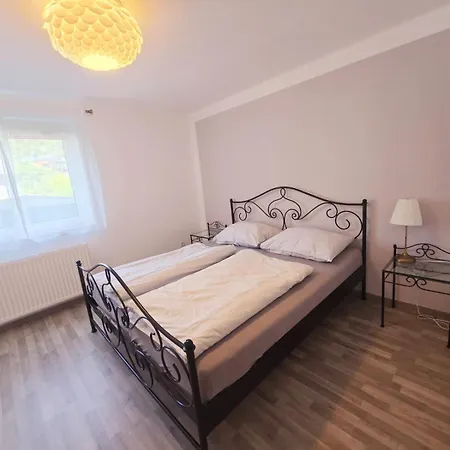 Weinberg 1 - 8 Personen * Imst