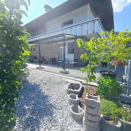 Weinberg 1 - 8 Personen *